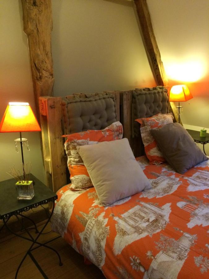Bed and Breakfast La Mouliniere, Jolie Longere Du Xviie La Jaille-Yvon Экстерьер фото
